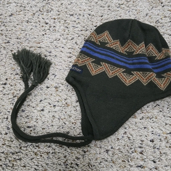 Pendleton Black and Blue Trapper Hat with Tassels - Picture 3 of 4